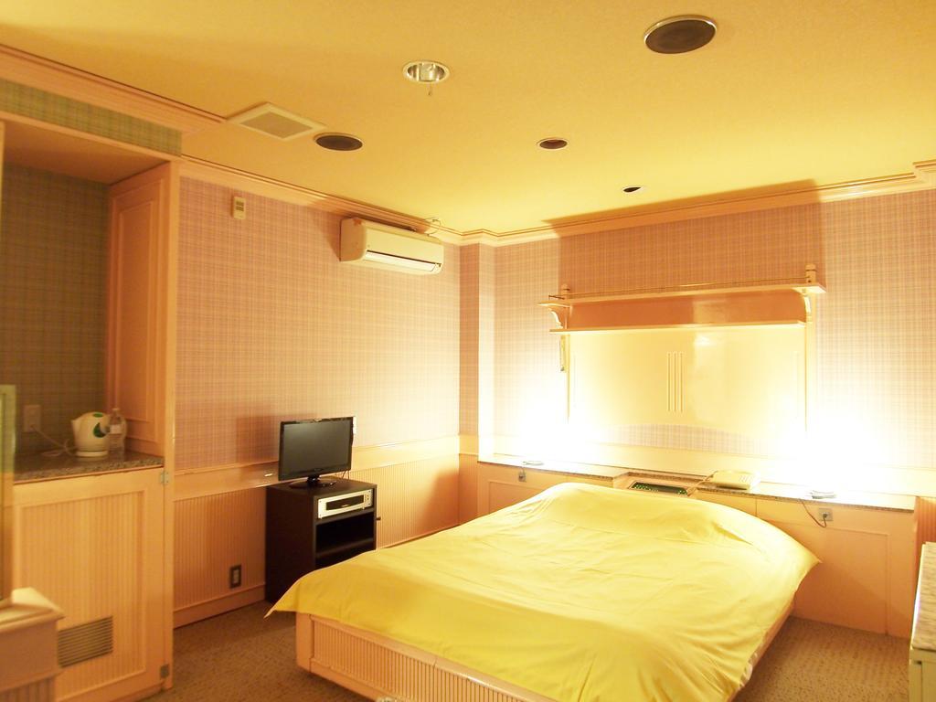 Hotel Pyramid (Adults Only) Himeji Exterior photo